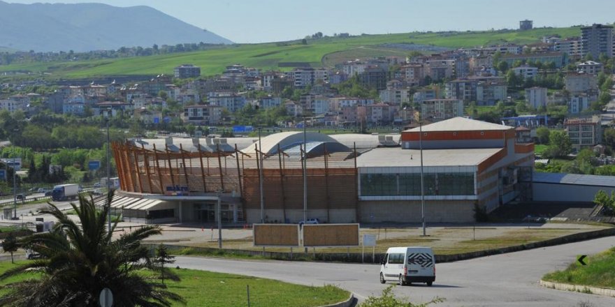 Büyükşehir eski Makro AVM’nin alanını satın aldı