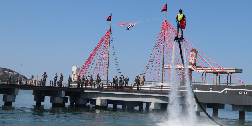 Samsun'da Flyboard gösterisi nefes kesti - samsun haber