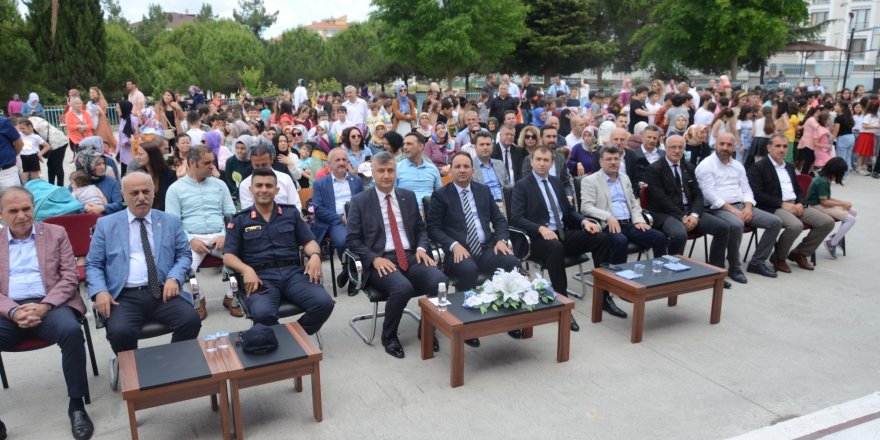 Bafra’da 24 bin öğrenci karne aldı