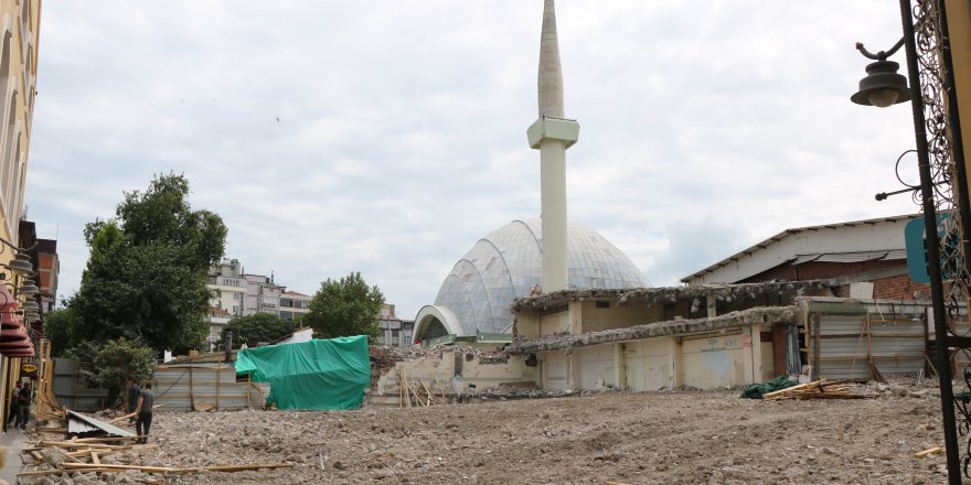 Meydan projesinde ilk yıkım tamam