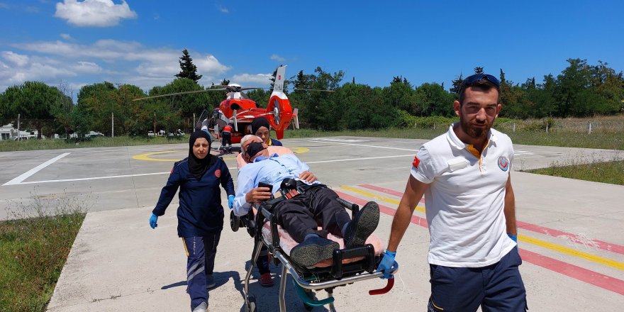 Tarlada hastalanan köylünün yardımına Ambulans helikopter yetişti - samsun haber