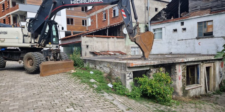 Salıpazarı'nda metruk binalar yıkılıyor - samsun haber