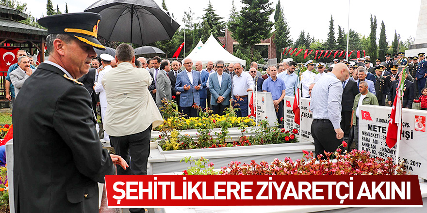 Samsun'da 15 Temmuz'da şehitliklere ziyaretçi akını