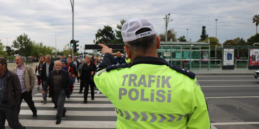 Samsun'da yayalara trafik ışıkları uygulaması - samsun haber