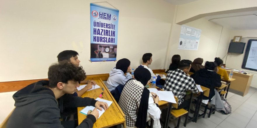 İlkadım HEM'den 679 üniversite adayına ücretsiz kurs