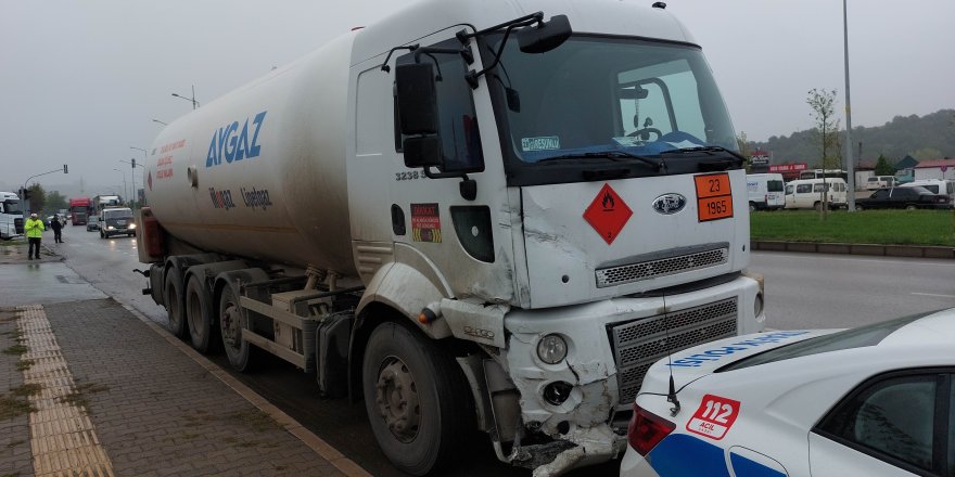 Samsun'da LPG yüklü tanker otomobil ile çarpıştı - samsun haber