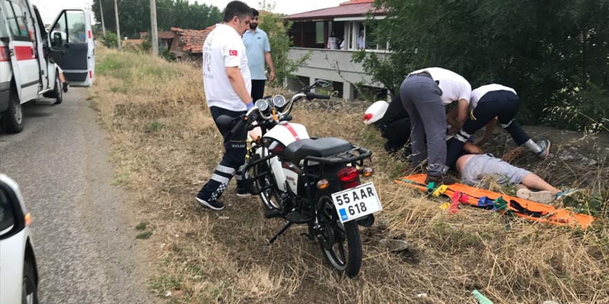 Samsun'da motosiklet devrildi: 1 yaralı