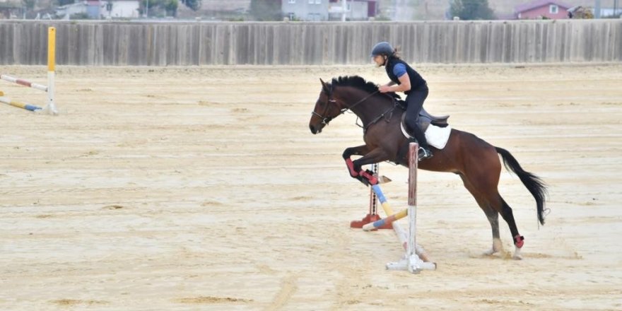 Atlar engelli çocuklara terapi oluyor - samsun haber