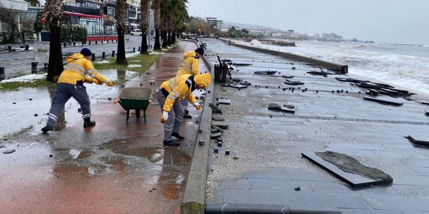 Karadeniz’in dev dalgalarının dövdüğü sahil temizlendi - samsun haber