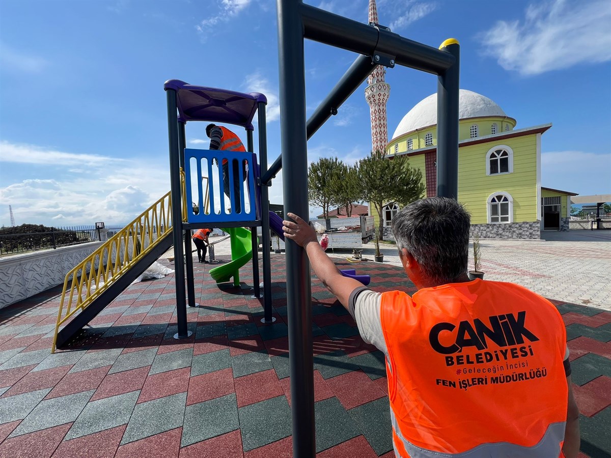Canik'te Yeni ve Modern Parklarla Çehreye Değer