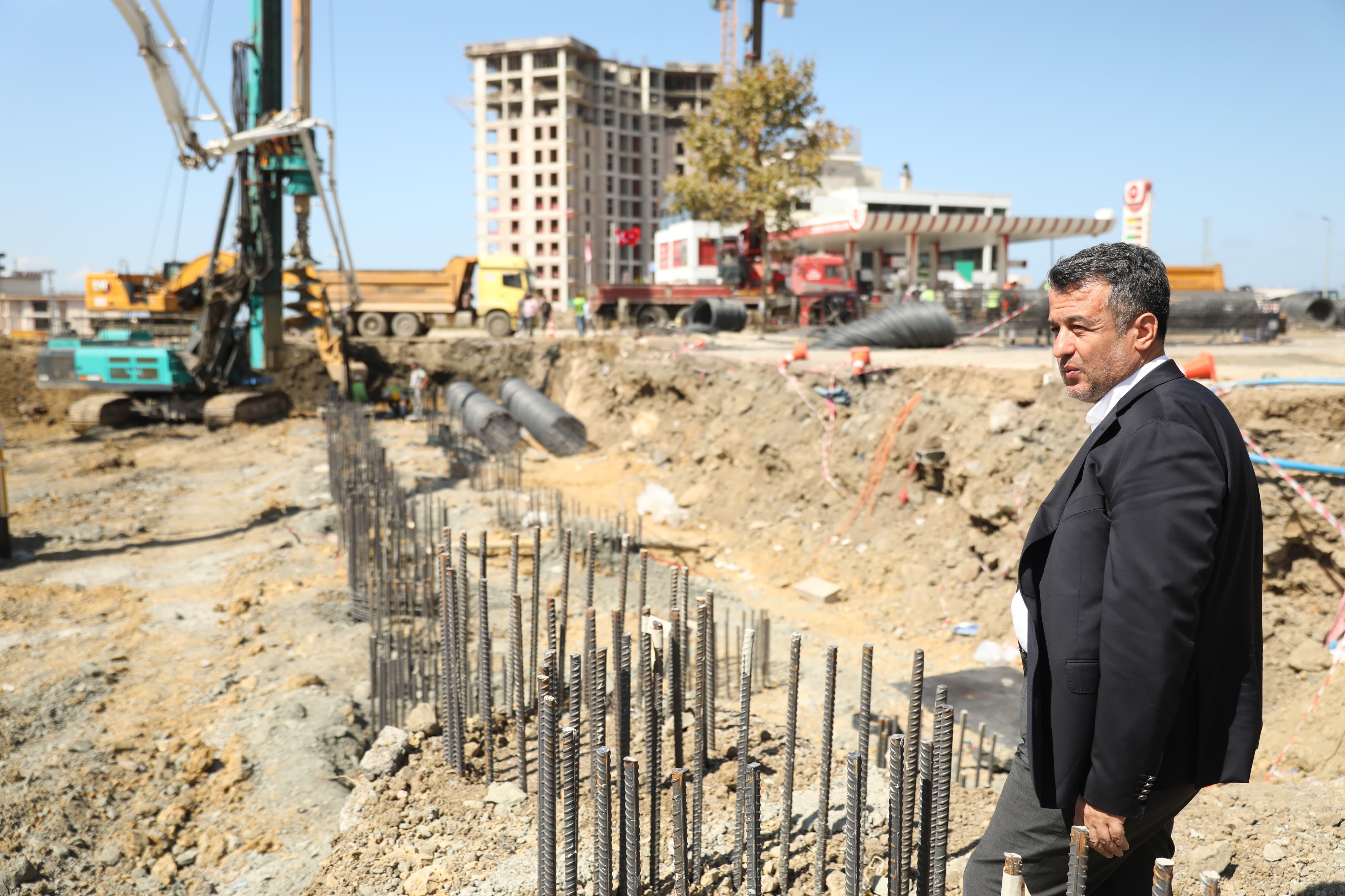BÜYÜKŞEHİR’DEN 17 İLÇEDE DEV YOL HAMLESİ