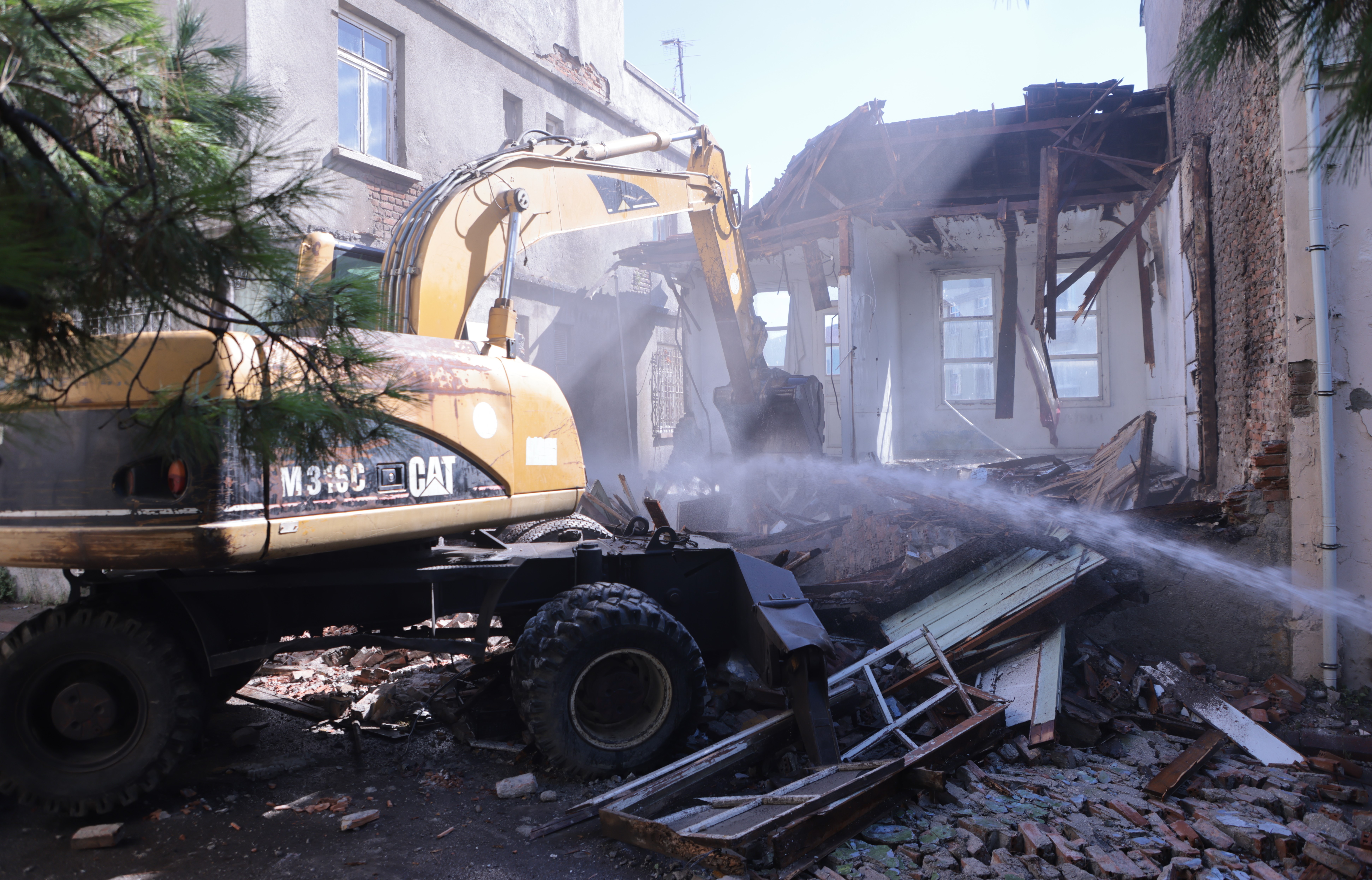 İlkadım’daki metruk binalar mazide kalıyor