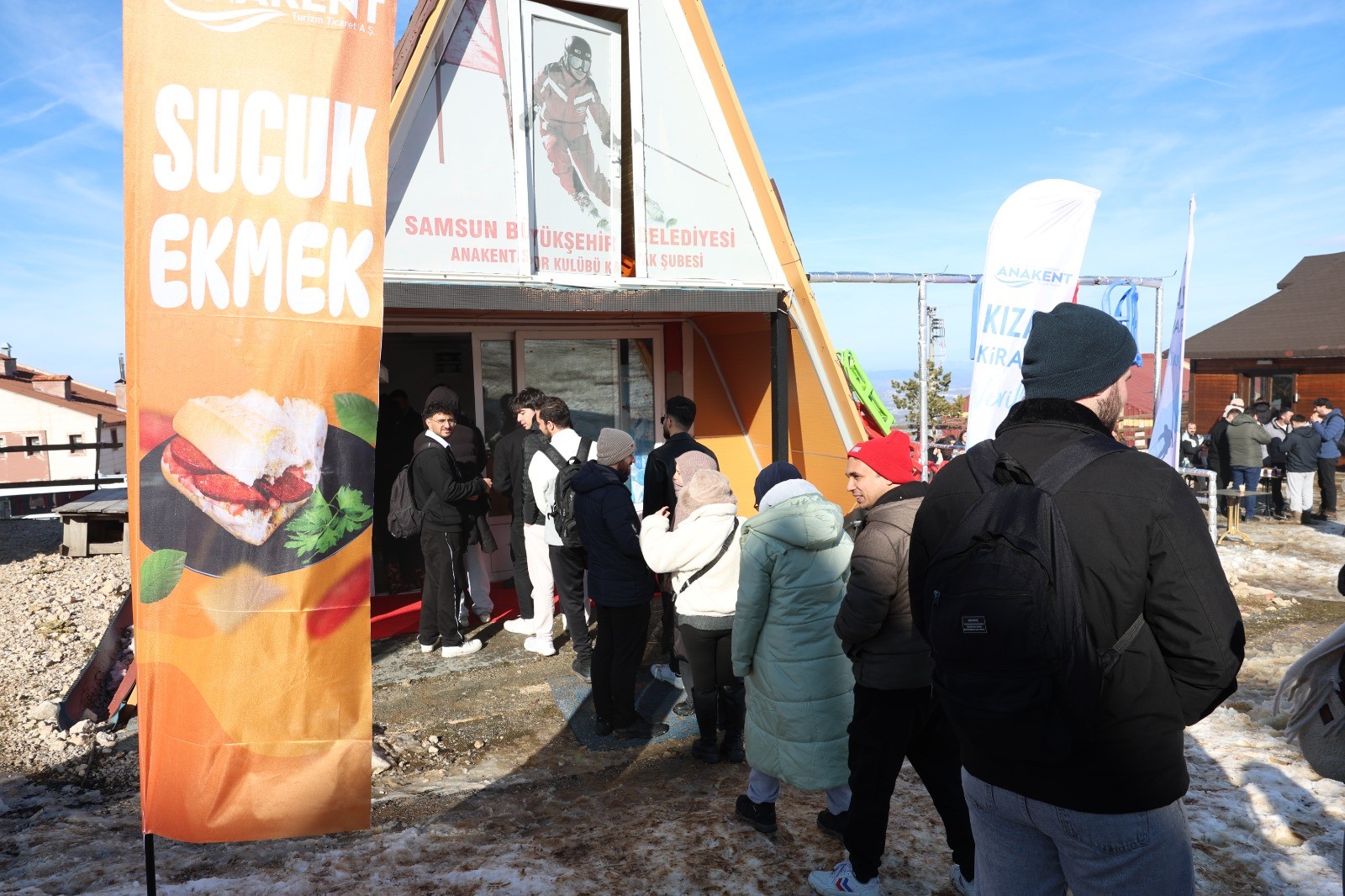 PETEK GENÇ LADİK AKDAĞ GEZİLERİ BAŞLADI