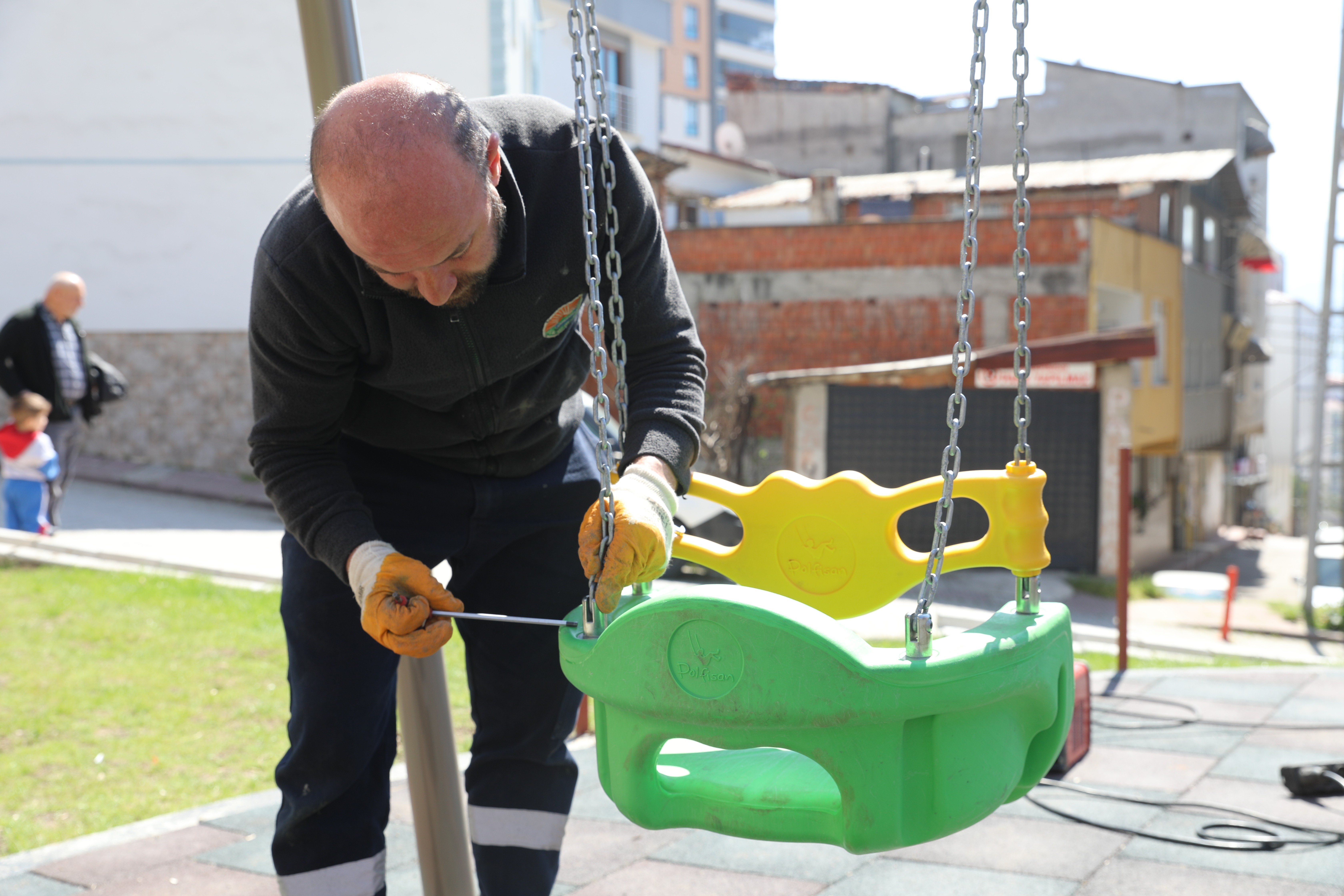 İlkadım’ın parkları yaza hazırlanıyor