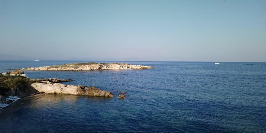 Kuşadası'nda göçmenleri taşıyan bot alabora oldu: 9 ölü