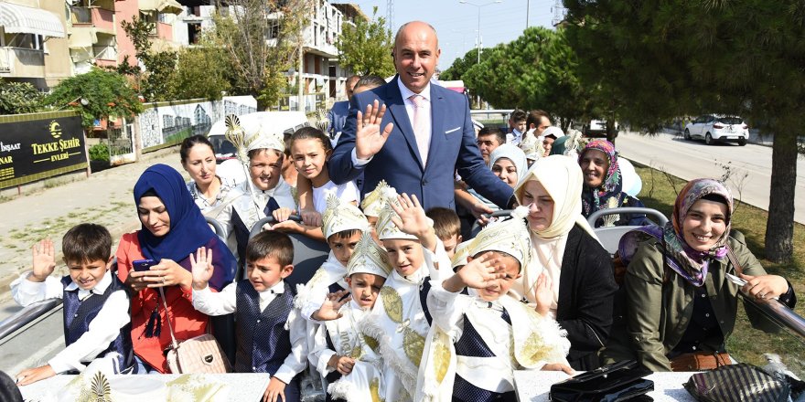 Tekkeköy’de erkekliğe ilk adımı atan çocuklara özel şenlik