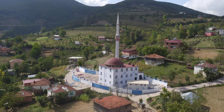 Canik'te camiler baştan aşağı yenileniyor