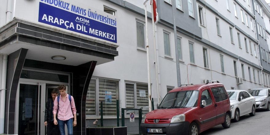 Kursiyerleri iki haftada Arapça konuşturan merkez