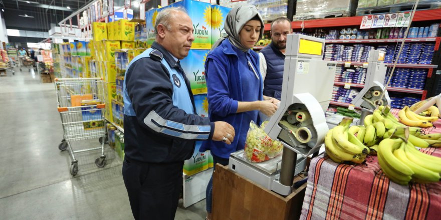 Canik zabıtası etiket avında