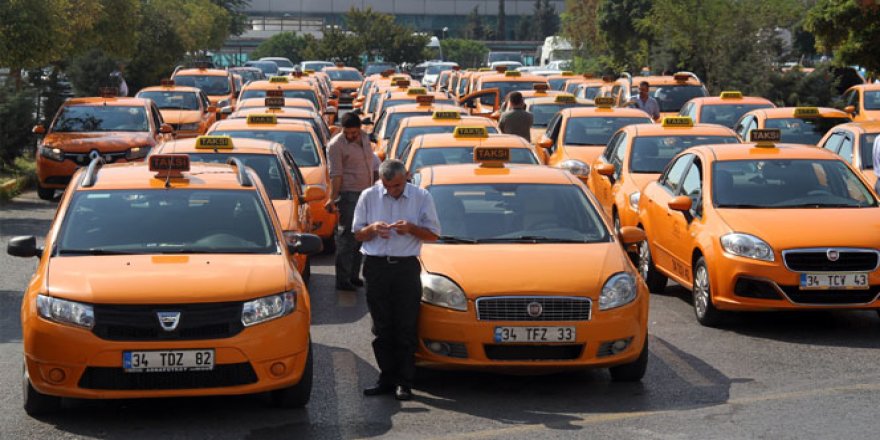 İçişleri Bakanlığı, yolcuyu mağdur eden taksici sorununa el koydu