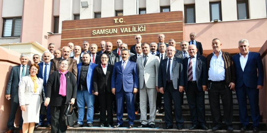 Muhtarlar Vali Kaymak’tan “muhtarlık büroları” konusunda destek istedi 