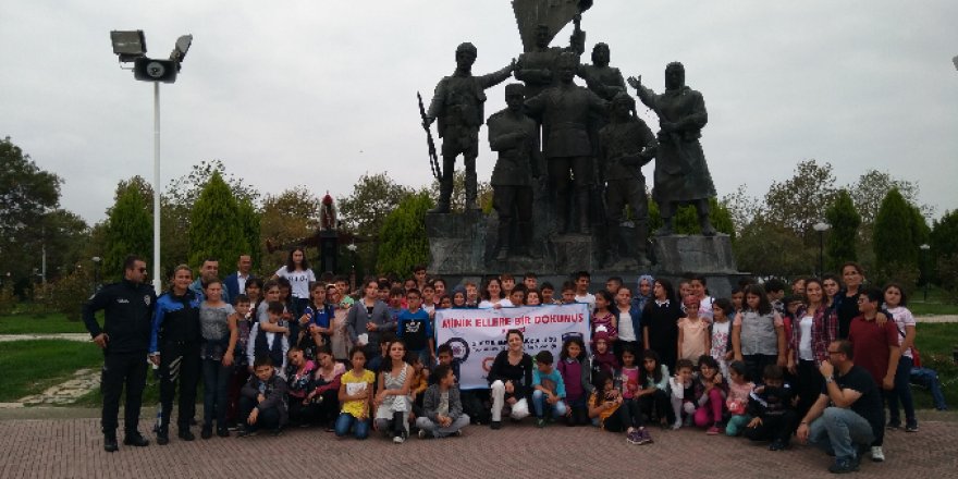 Giresun polisinden öğrencilere Samsun gezisi 