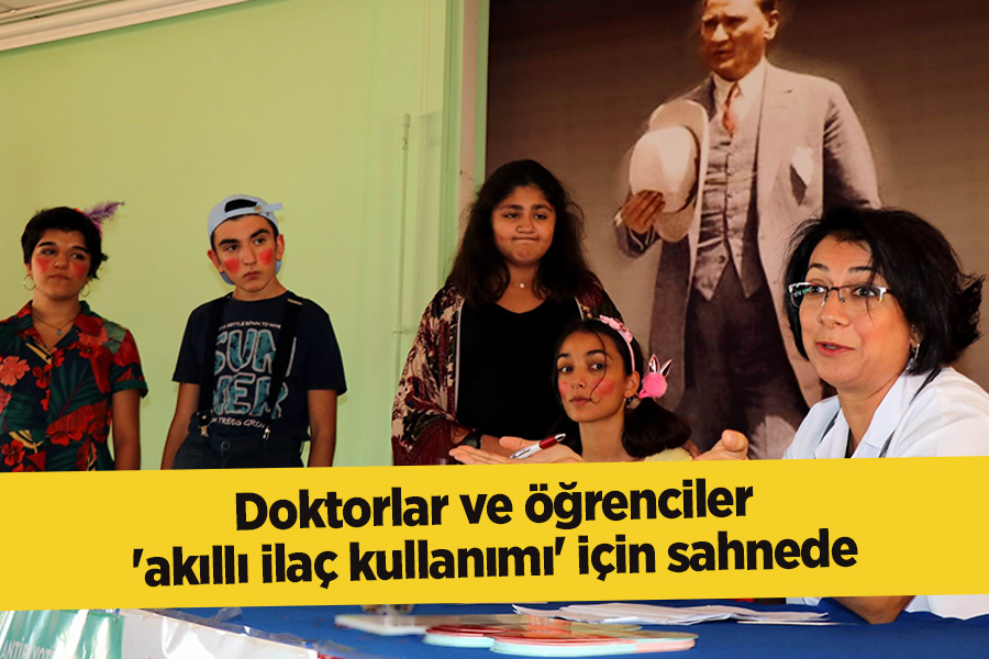 Doktorlar ve öğrenciler 'akıllı ilaç kullanımı' için sahnede