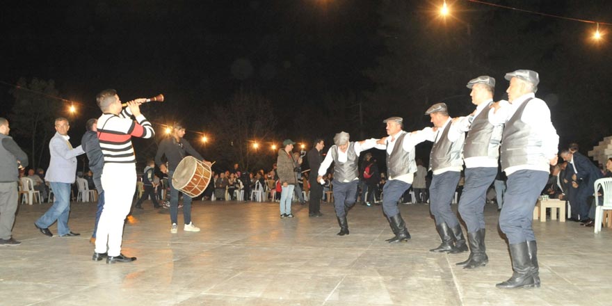 Sürmeli Mahallesi'nde Cumhuriyet coşkusu