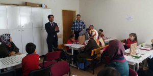 Öğrenciler aileleri ile birlikte zeka oyunları oynadı