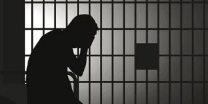 FETÖ şüphelisi kadına ev hapsi 