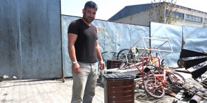 Hurda olarak satın aldığı sobadan bir poşet altın çıktı