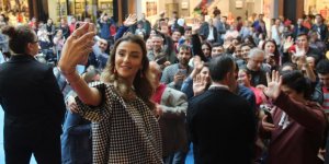 Özge Ulusoy’dan bahar modası sırları