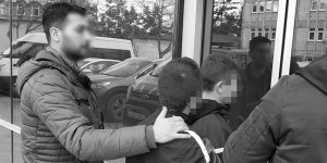 Bıçakla yaralama şüphelisi çocuklar adliyede