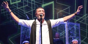 Hakan Altun lösemili çocuklar yararına konser verdi