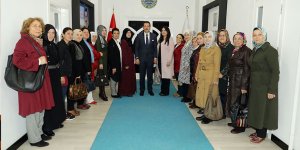 Tok Ak Parti İlkadım Kadın Kollarını ağırladı