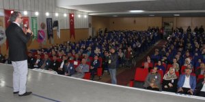 Bafra'da "Bilinçli Aile Duyarlı Gençlik" semineri