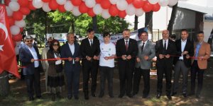 TÜBİTAK 4006 Bilim Fuarı'na zeybekli açılış