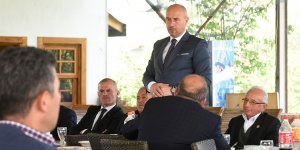 Togar, muhtarlara ilçedeki son gelişmeler hakkında bilgi verdi