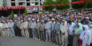 Üç kuşak hac yolunda