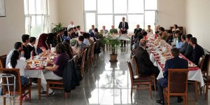 Engelli öğrenciler rektör Bilgiç’le buluştu