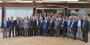 Vali Kaymak, Atakumlu muhtarlara kimlik kartlarını dağıttı