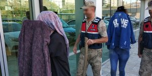 Amcalarını öldüren genç kızlar adliyede