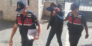 Kubar esrarla yakalanan şahıs adliyeye sevk edildi