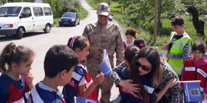Kaymakam Günaydın, jandarma kontrol noktasında farkındalık oluşturdu 