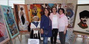 Bafra Halk Eğitim Merkezince yıl sonu sergisi açıldı.