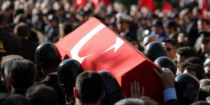 Trabzon'da Polis Ekip Otosu Dereye Uçtu: 1 Şehit, 1 Kayıp