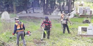 Samsun'da mezarlıklarda 'Bayram’ temizliği