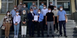 AK Parti Kavak İlçe Başkanı Onur mazbatasını aldı