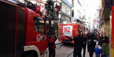 Samsun'da iş yerinin deposunda yangın - samsun haber