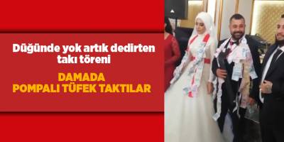 Düğünde yok artık dedirten takı töreni